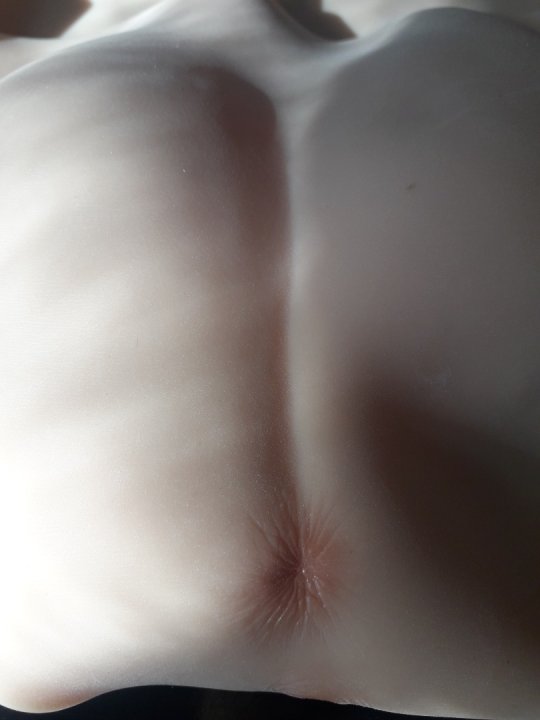 Vagina. Super flot og realistisk look som en medi trusse med formede baller og mulighed for at tisse/bruge vagina One size. Bestillingsvare