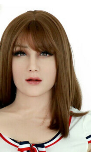 Kvindemaske i latex. Flere typer/modeller kan tages hjem. 